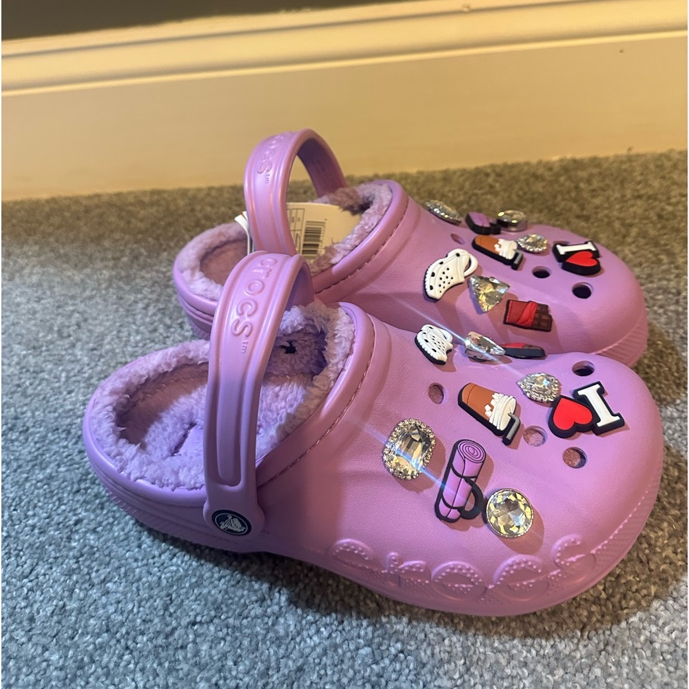 Brand New. Enjoy a Pair of Women's Crocs Lined Lavander Color Size 8